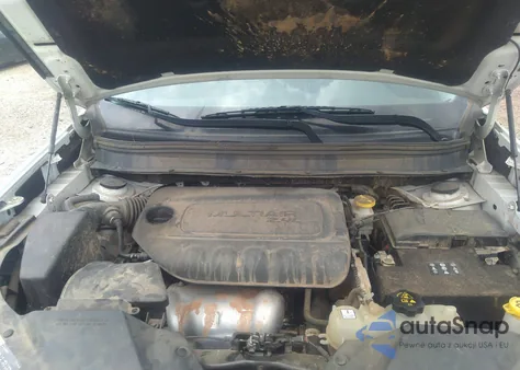 2020 Jeep Cherokee Latitude Fwd z USA, uszkodzony, nr VIN 1C4PJLCB5LD611066